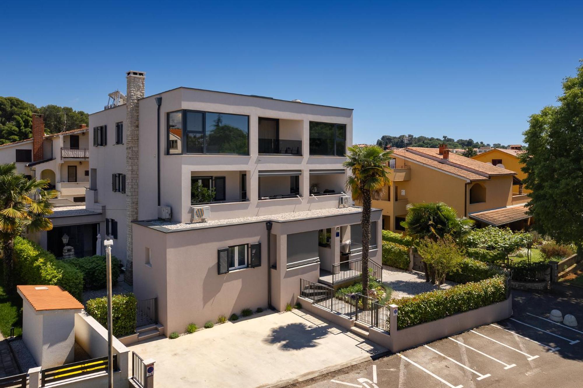 Maneo Lux Apartman Porec